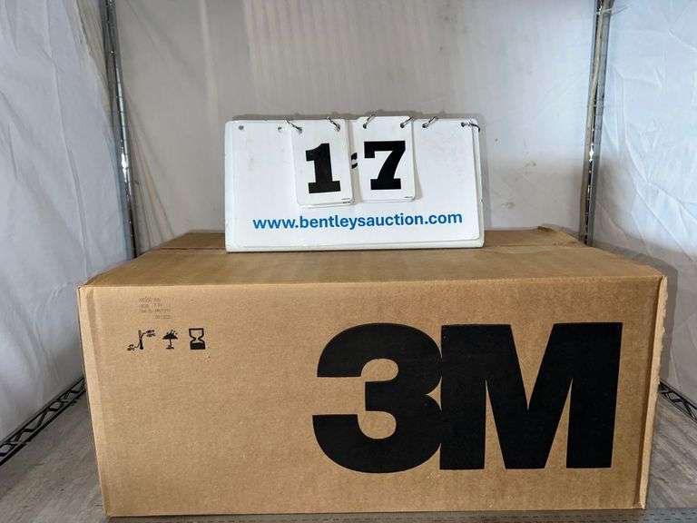 BOX: 3M RESPIRATOR N95 MASKS