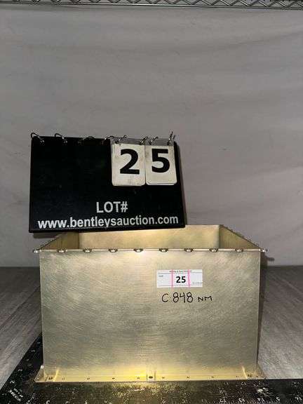 ALUMINUM ENCLOSURE PART