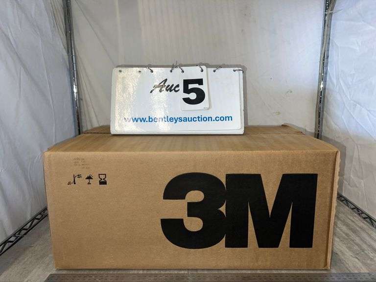 BOX: 3M RESPIRATOR N95 MASKS