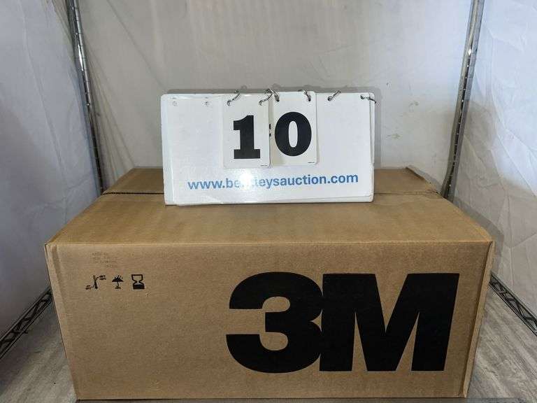 BOX: 3M RESPIRATOR N95 MASKS