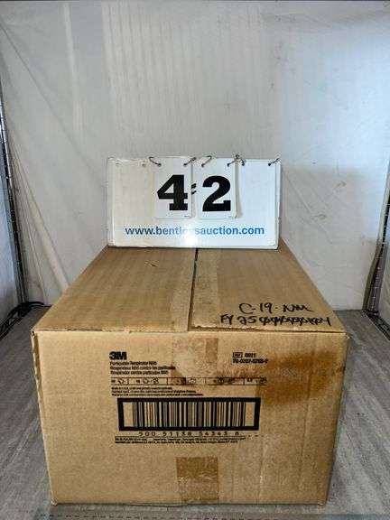BOX: 3M RESPIRATOR N95 MASKS