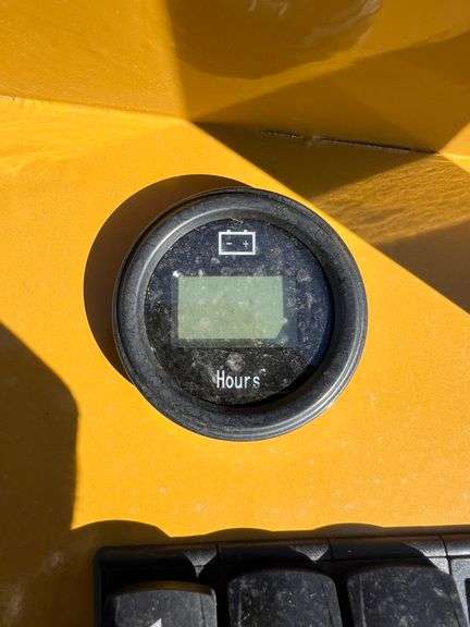 2024/2025 WHEEL LOADER MODEL: KRW23 - RATO GASOLINE ENGINE, S/N: KRW232025L0101009 (KEY)