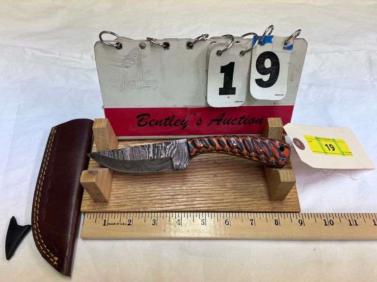 KNIFE W/ SHEATH - TOTAL LENGTH 8-1/2" - FIXED BLADE