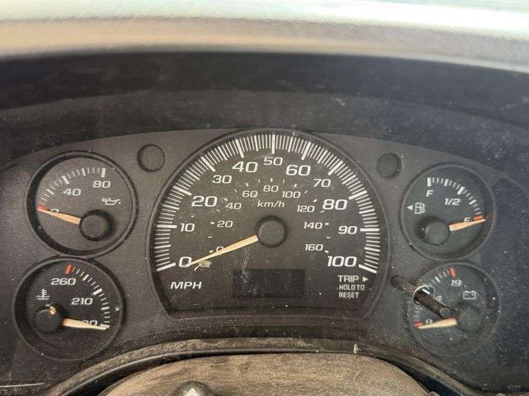 2004  CHEVROLET  EXPRESS  2500 (3/4 TON)  CARGO VAN  208,873 MILES