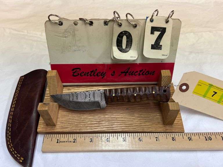 KNIFE W/ SHEATH - TOTAL LENGTH 8" - FIXED BLADE