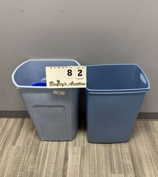 (3) PLASTIC TRASHCANS
