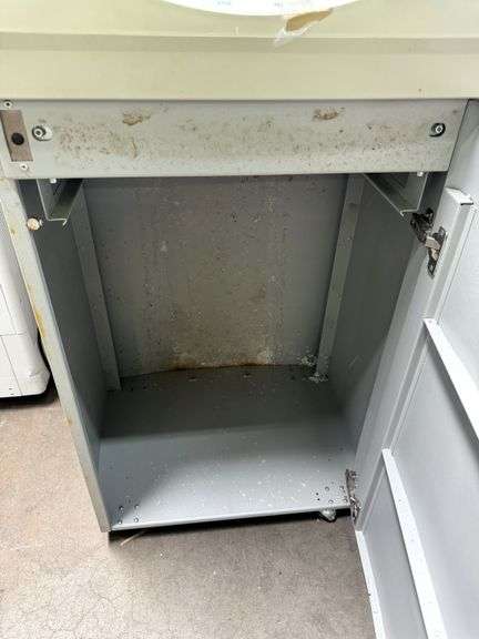 CAPITAL SHREDDER K-16 PAPER SHREDDER