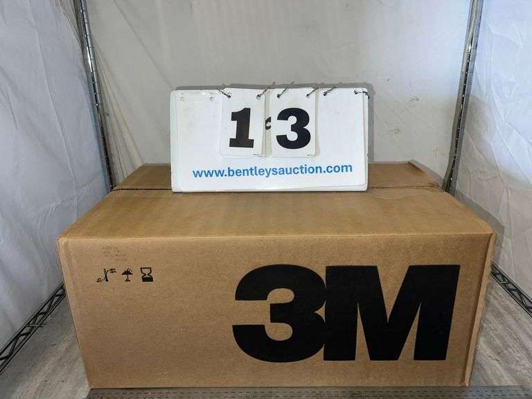 BOX: 3M RESPIRATOR N95 MASKS