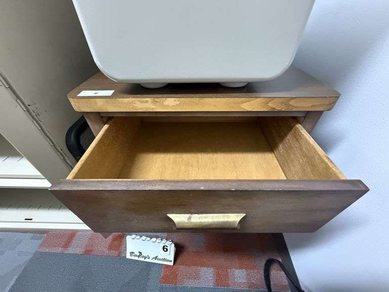 3-DRAWER WOOD CABINET
