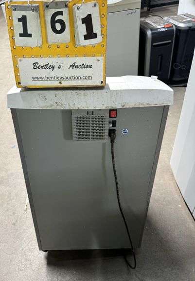 DAHLE 41414 PAPER SHREDDER