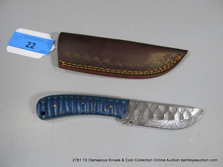 KNIFE 3-1/2" BLADE DAMASCUS FINISH - TWO TONE BLUE HANDLE W/ SHEATH