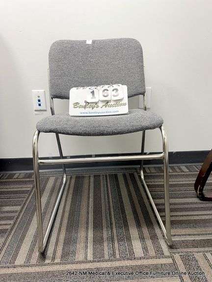 GRAY CLOTH CHAIR