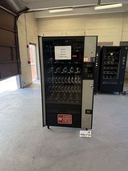 AUTOMATIC PRODUCTS SNACK SHOP, MODEL 123, S/N 12399125022