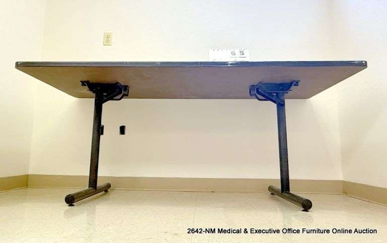 6' X 3' FOLDING TABLE