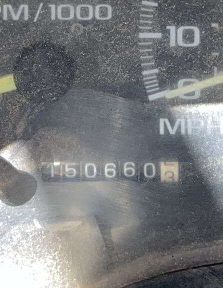 1995  CHEVROLET  GMT-400 TRUCK  1 TON  SERVICE BED  150,660 MILES