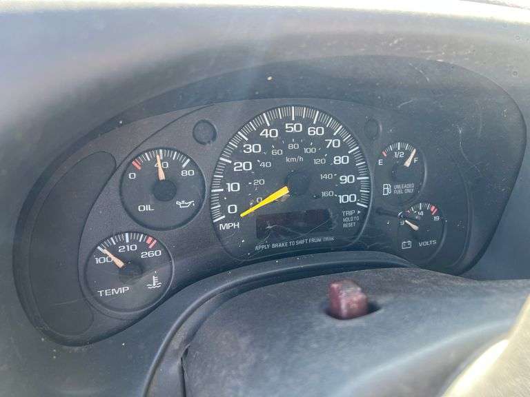 1997  CHEVROLET  EXPRESS  2500 (3/4 TON)  CARGO VAN  UNKNOWN