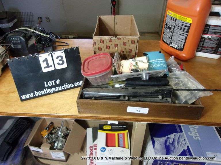 LOT: WOOD BASKET - MOUSE TRAPS, 3-HOLE PUNCH, CATCH, ETC