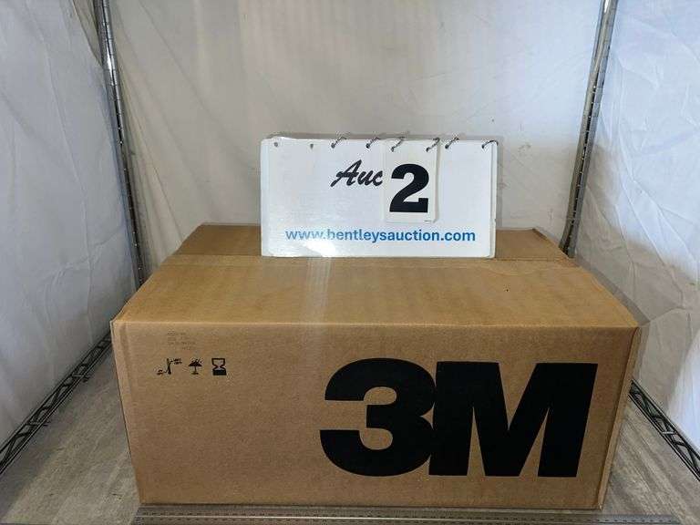 BOX: 3M RESPIRATOR N95 MASKS