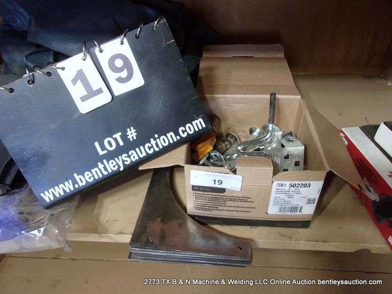 LOT: DOOR LATCHES & METAL CUT-OUTS