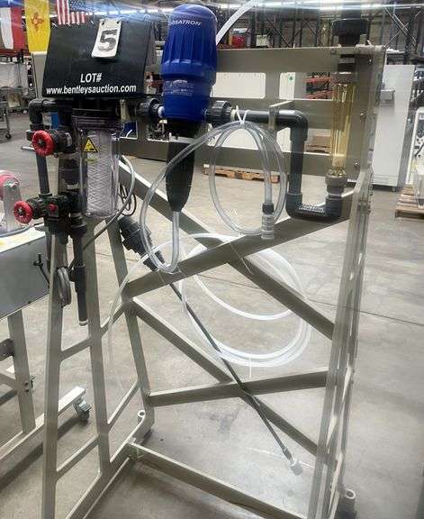 FILTRATION SYSTEM W/ STAND