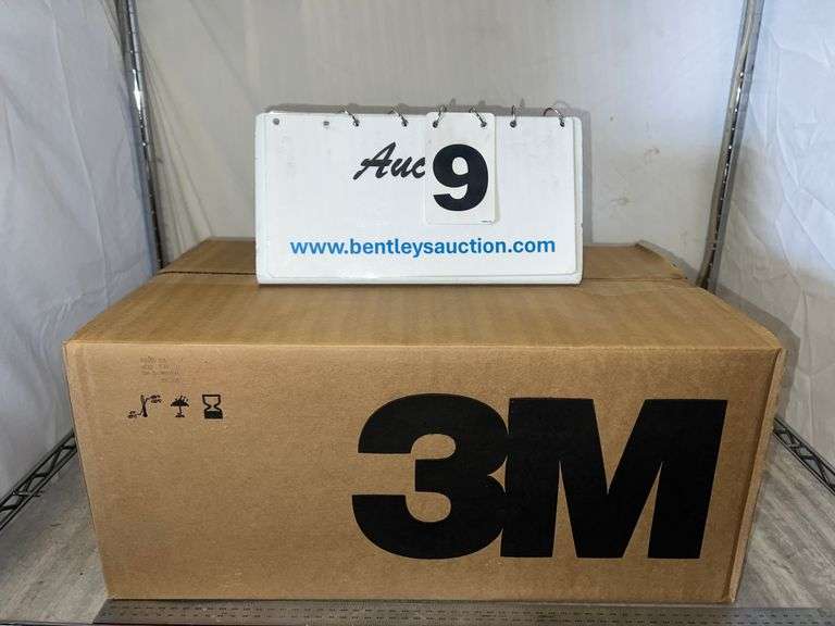 BOX: 3M RESPIRATOR N95 MASKS