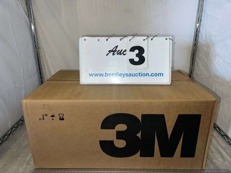 BOX: 3M RESPIRATOR N95 MASKS