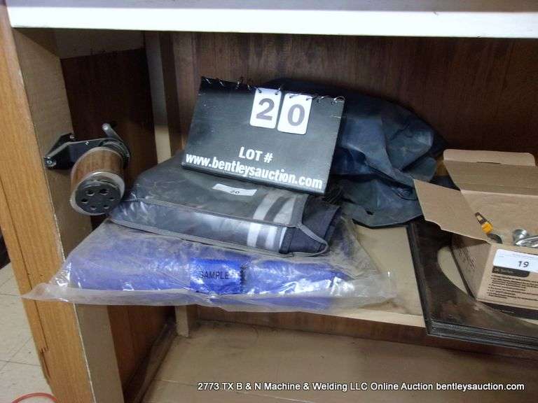 LOT: PLASTIC TARPS
