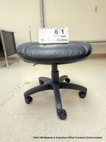 BLACK CHAIR
