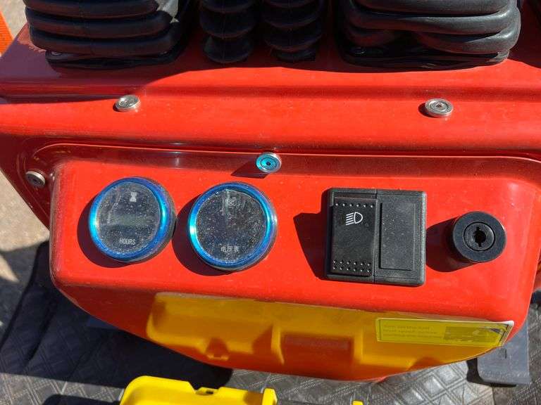 2024/2025 AGT MINI EXCAVATOR MODEL: MX15R - RATO GASOLINE ENGINE, S/N: MX15R2024J0000340