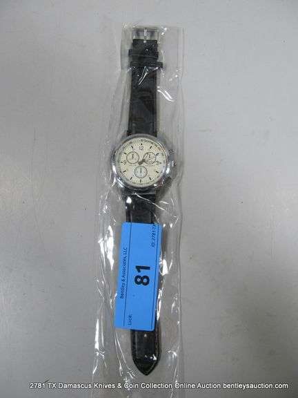 QUARTZ MENS WRISTWATCH W/ 3 SUB DIALS - BLACK BAND - WHITE FACE