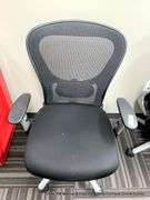 9-5 BLACK ARM CHAIR ON CASTERS