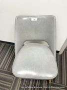GRAY OFFICE CHAIR