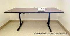 6' X 3' FOLDING TABLE