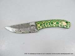 KNIFE 3-1/2" BLADE DAMASCUS FINISH - GREEN & WHITE HANDEL W/ SHEATH