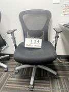 9 - TO - 5 SEATING BLACK OFFICE CHAIRS ON CASTERS