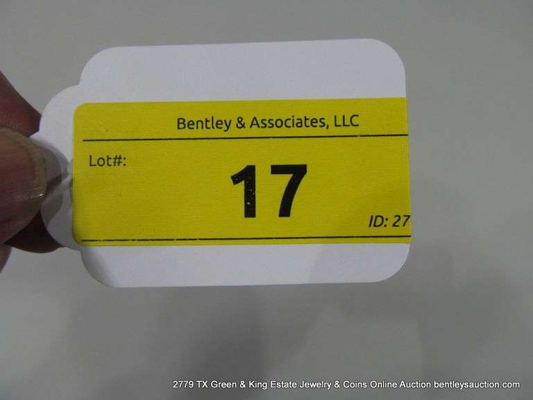 14K WHITE GOLD SAPPHIRE & DIAMOND DINNER RING, SIZE 7