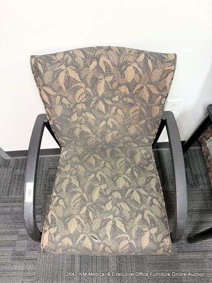 DECORATIVE ARM CHAIR