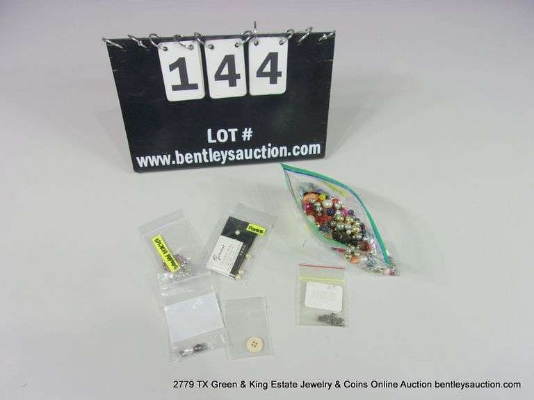 BAG: ASSORTED BEADS & STONES