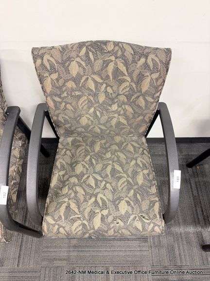 DECORATIVE ARM CHAIR