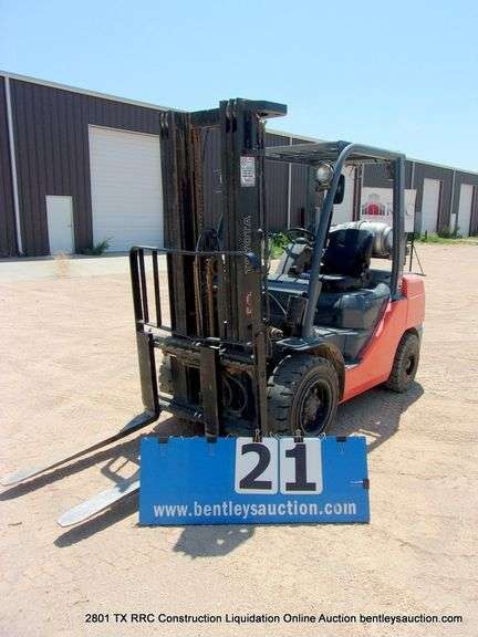 TOYOTA 8FGU32 6000 LPG WAREHOUSE FORKLIFT - 5,413.6 HRS, S/N: 31854