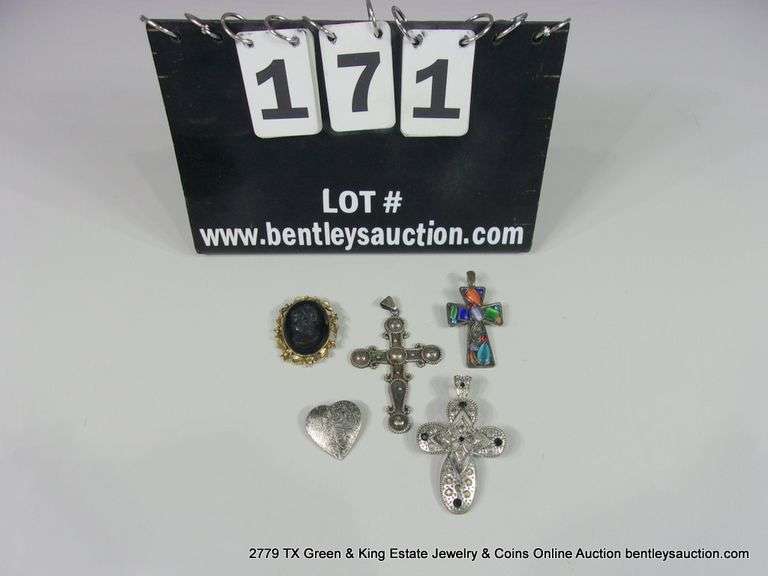 BAG: ASSORTED FASHION PENDANTS: CROSSES, HEARTS, BROACHES