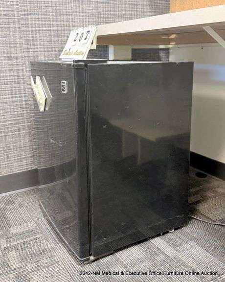 KENMORE MINI REFRIGERATOR
