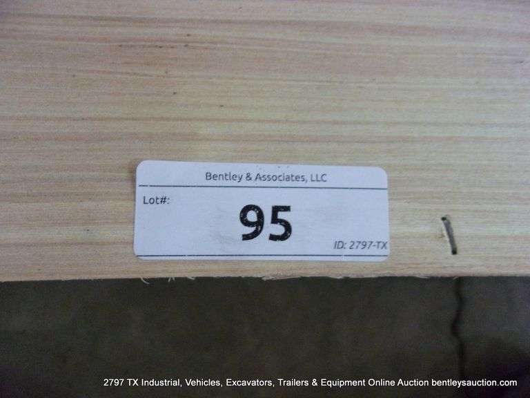 KJ ALLMETAL LIVESTOCK METAL SHED MODEL: K1912, 20' X 12' - UNUSED