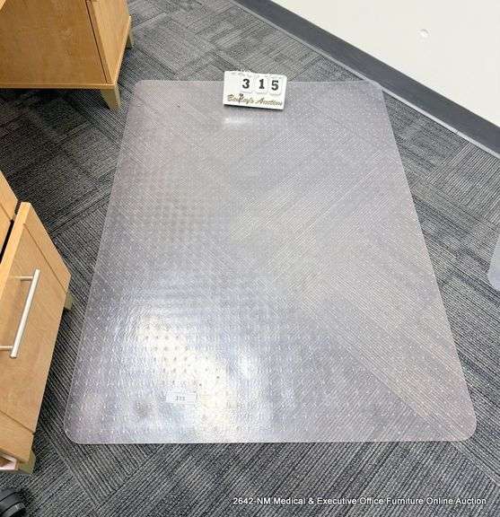 PLASTIC FLOOR MAT