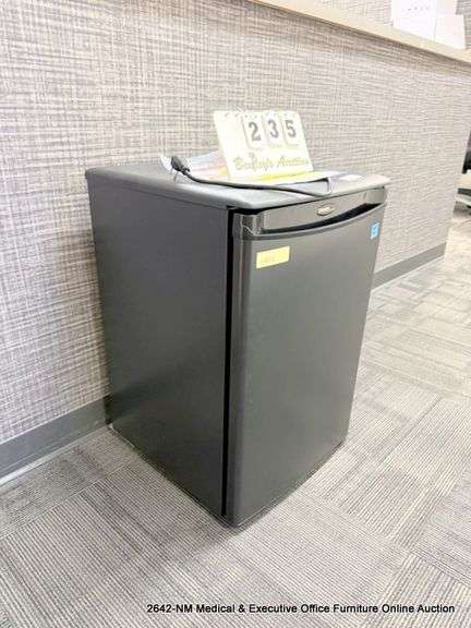 DANBY MINI REFRIGERATOR
