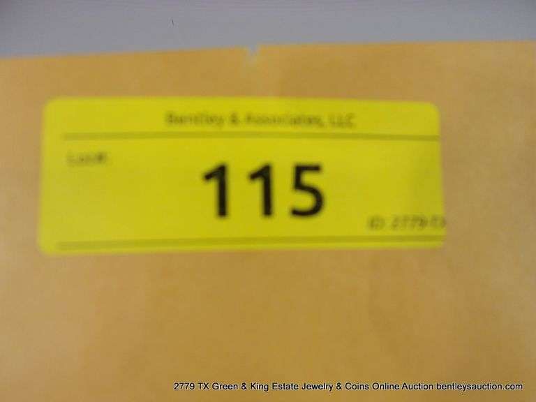 14K YELLOW GOLD BRACELET W/ SMALL DIAMOND ACCENT BAND