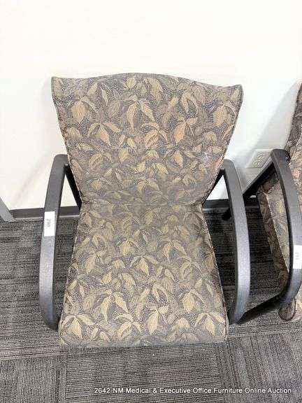 DECORATIVE ARM CHAIR