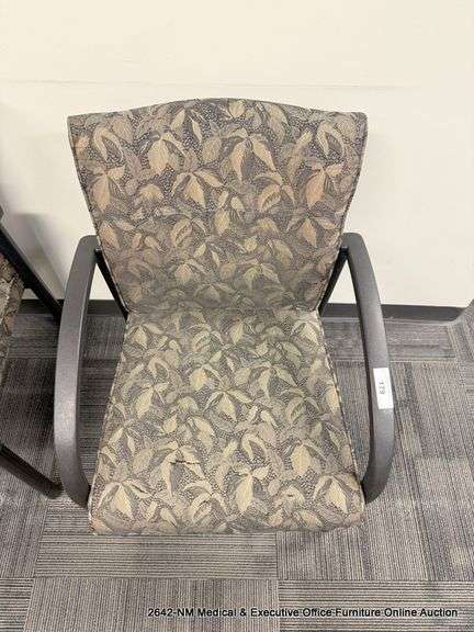 DECORATIVE ARM CHAIR