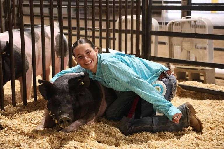 Reserve Grand Champion Market Swine - Cora Brown