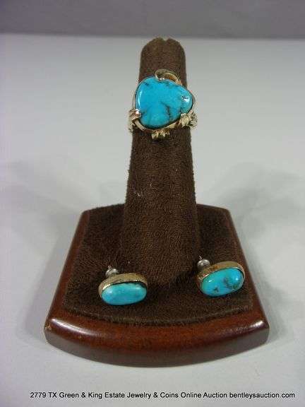 LOT: 3 PIECES 14K YELLOW GOLD TURQUOISE RING W/ MATCHING EARRINGS